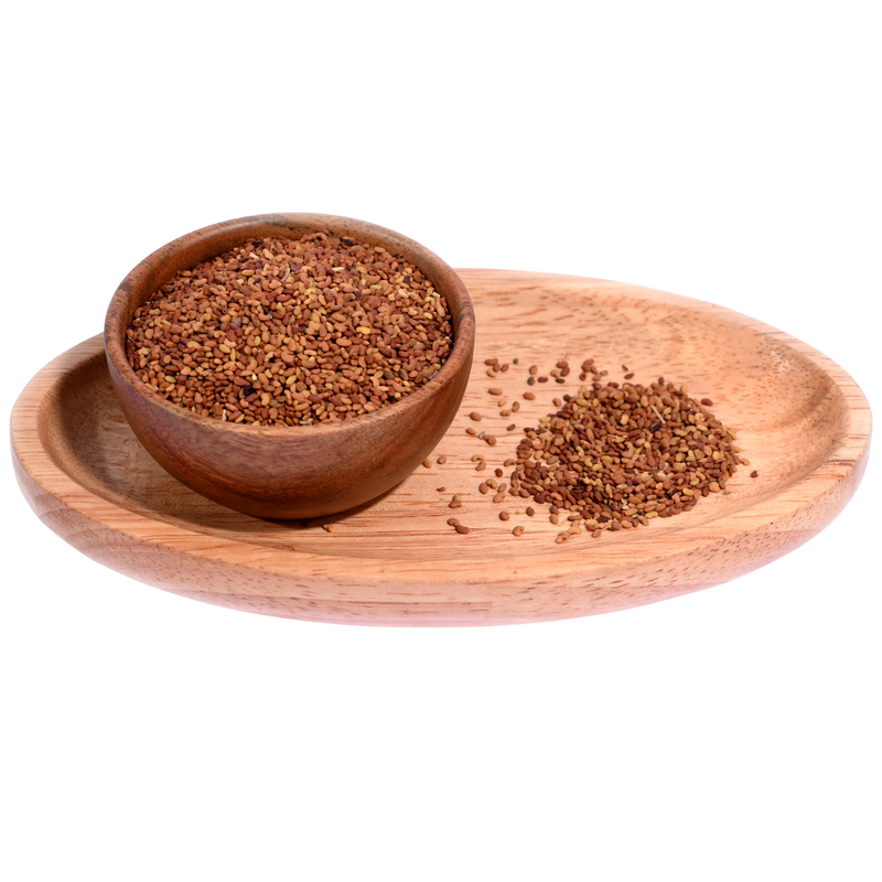 Alfalfa seeds cultivated organically without the use of any chemicals, ensuring a pure and natural product