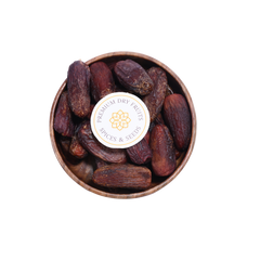 Buy Online Amber dates are a sort of dried date that are soft and meaty and are imported from Saudi Arabia.