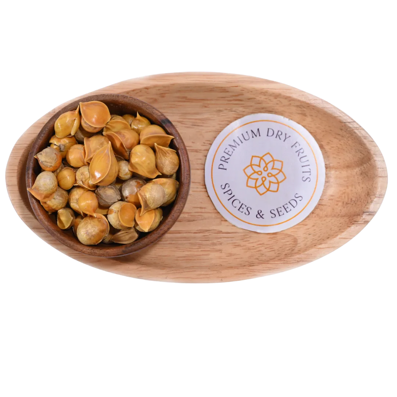 Close-up of Kashmiri Garlic Single Clove Lahsun, highlighting its compact cloves and natural off-white color.