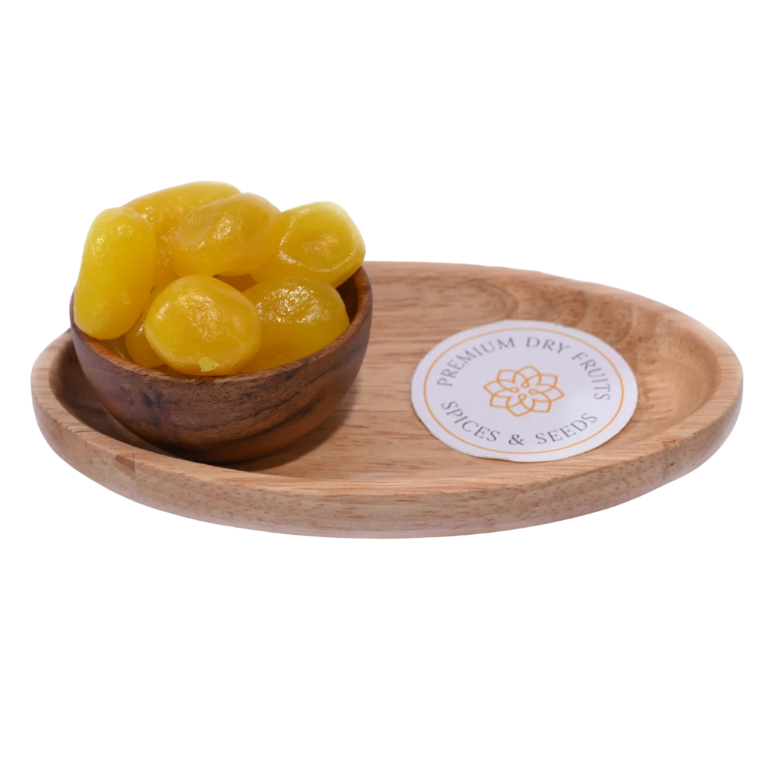 Lemon Dehydrated slices arranged in a wooden bowl on a light background