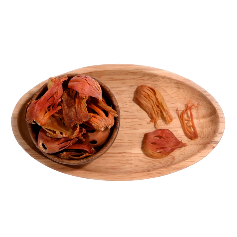 Mace / Nutmeg Flower / Javitri provides a premium spice used in traditional and gourmet cooking.