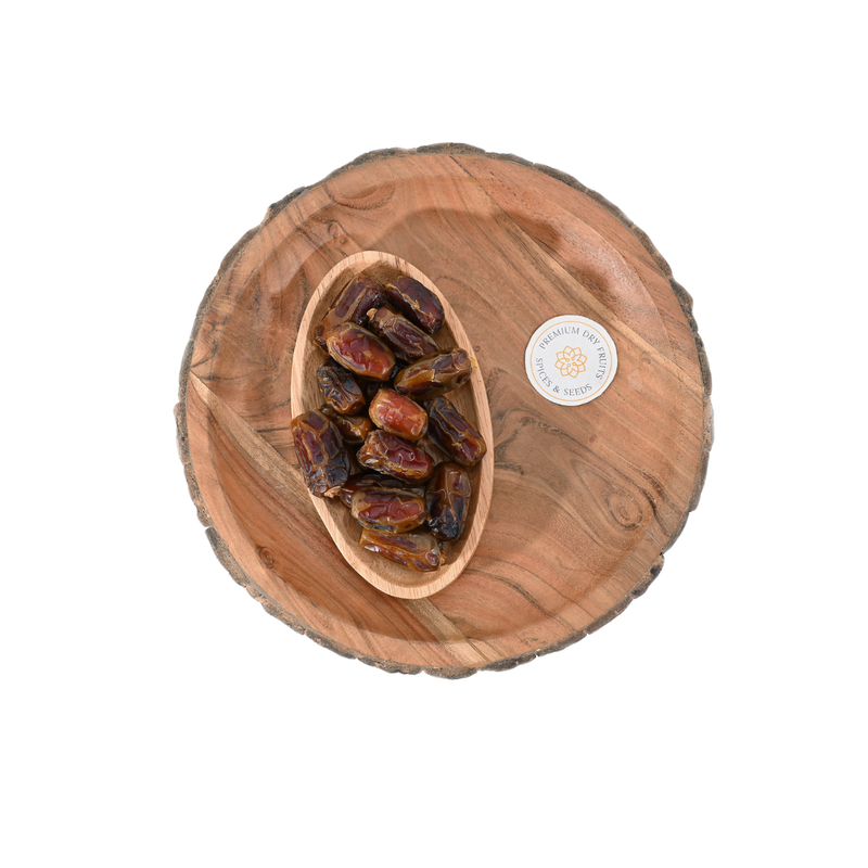 Mashrooq dates are identical to Mabroom dates in taste, with a delightful caramel flavour.