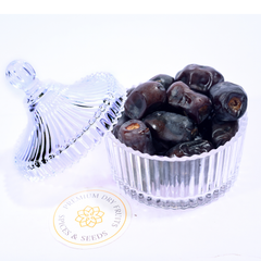 A Healthy Bowl of Mazafati Dates 