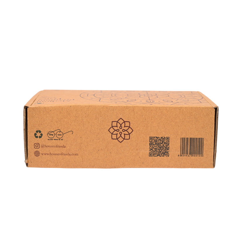 Enjoy gourmet Medjoul dates, known for their majestic quality, size and taste.