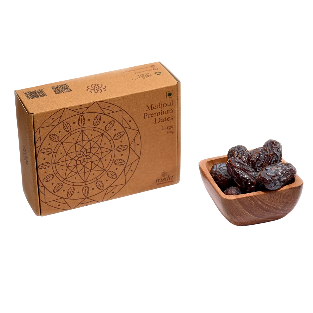 Large Palestine Medjoul Dates premium box rich in potassium iron and natural sweetness