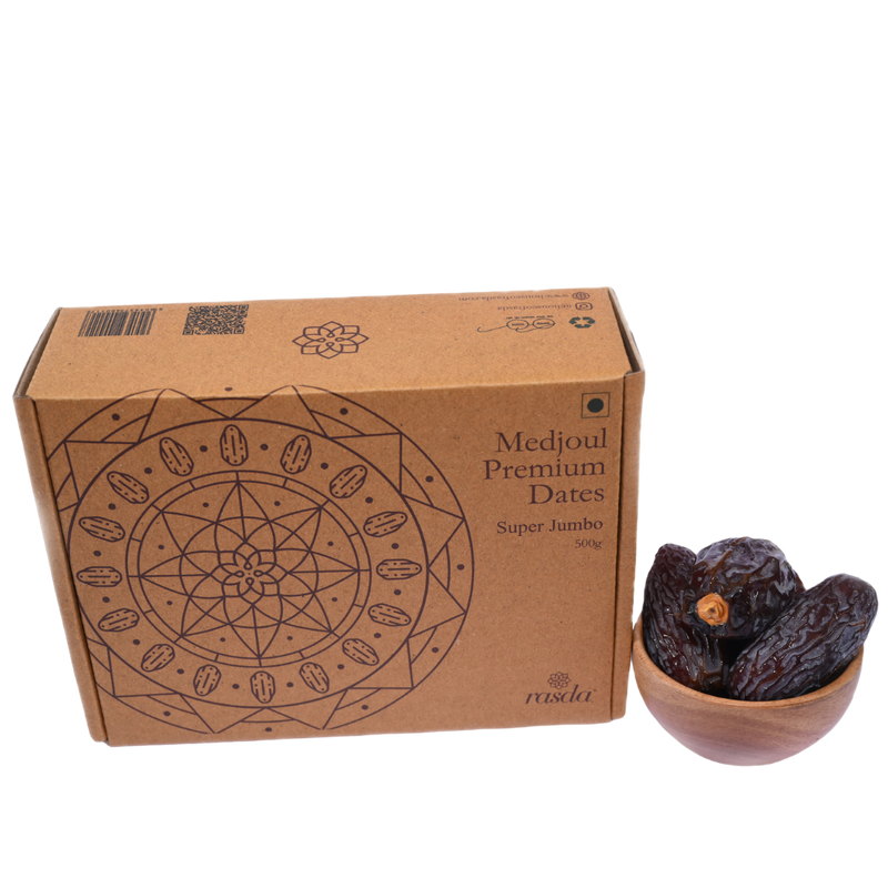 Medjoul Dates are exclusively grown in the fertile Palestinian soil, nurtured by centuries of tradition and expertise