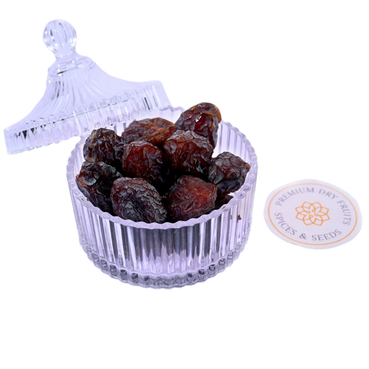Premium Palestine Medjoul Dates Medium size in glass bowl soft sweet dates rich in fiber and energy