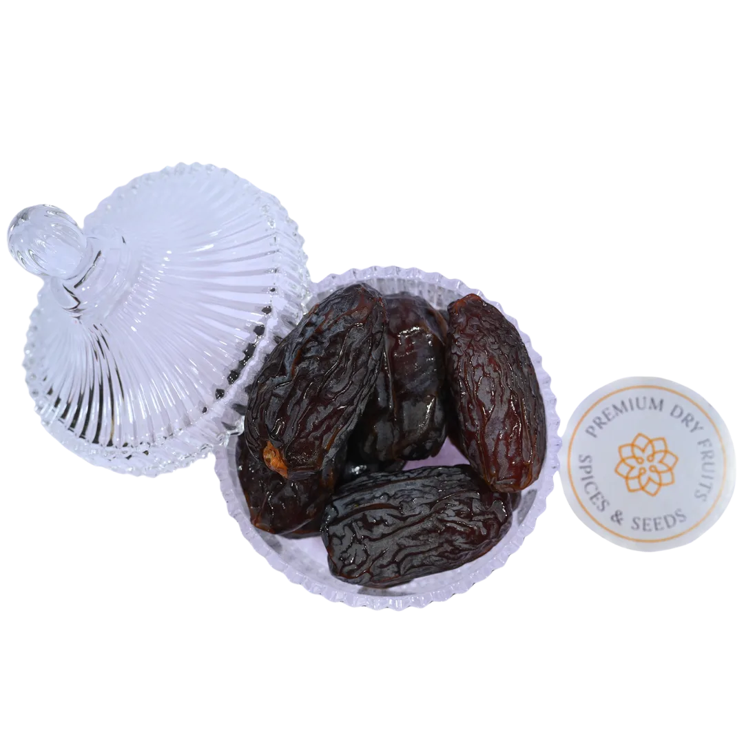 Palestine Premium Medjoul Dates Super Jumbo displayed in glass bowl rich in fiber and nutrients