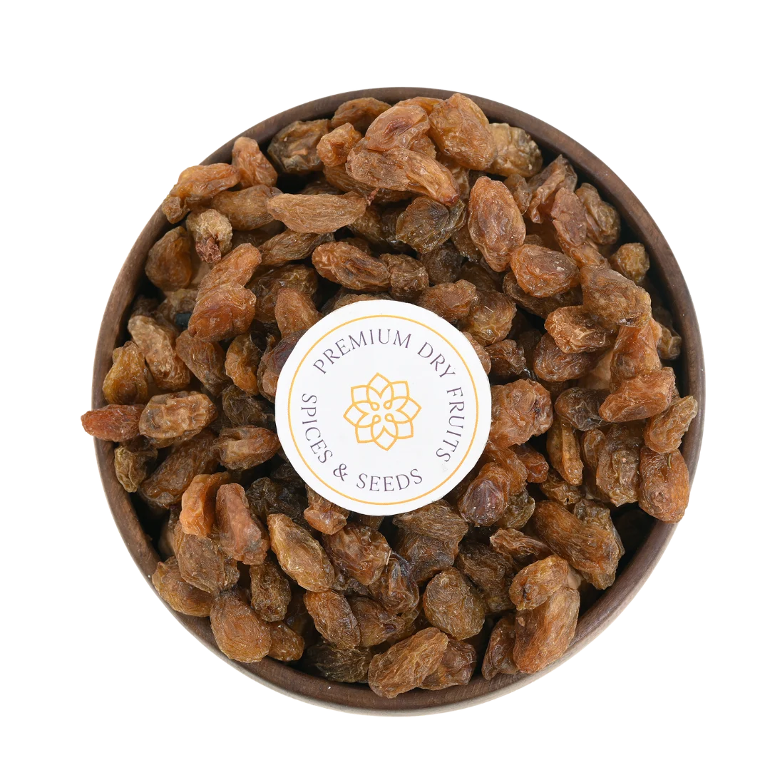 Premium Munakka or Kismis Raisins in Wooden Bowl – Healthy Ayurvedic Dry Fruit Packed with Nutrients and Natural Sweetness