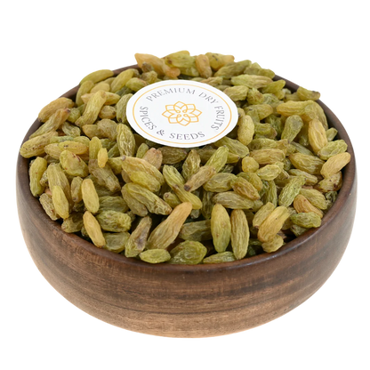 Natal Raisins Kismis Premium Quality in Wooden Bowl – Naturally Sweet Dry Fruit Rich in Iron and Antioxidants