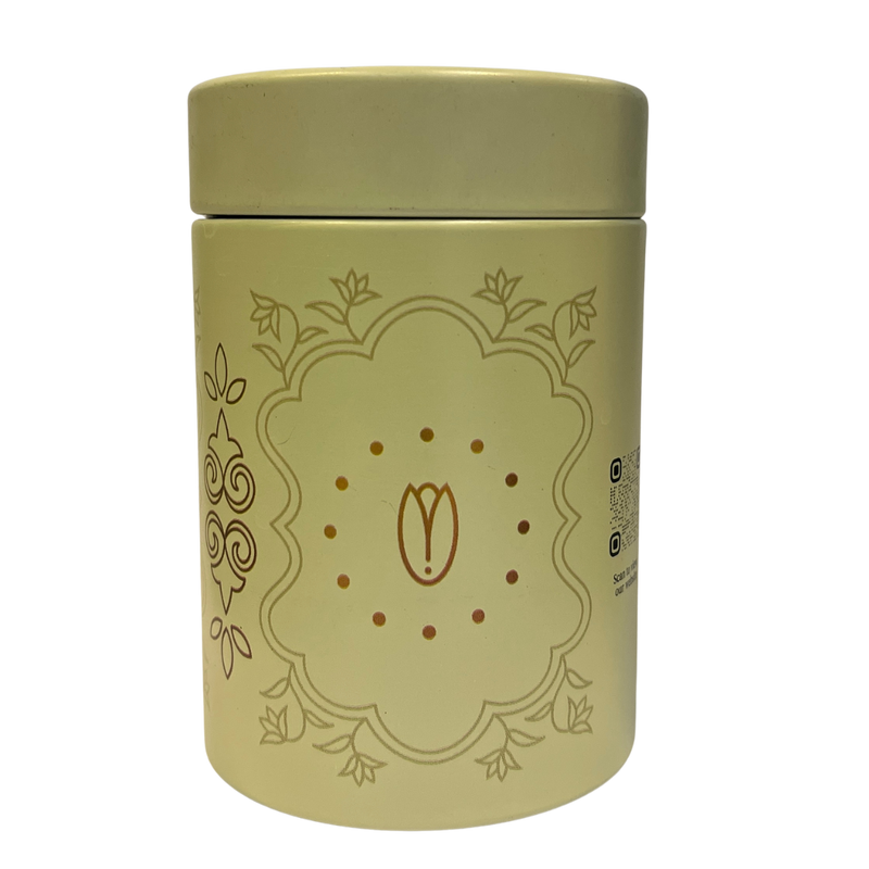 Roasted pistachios with shell filled in Tins