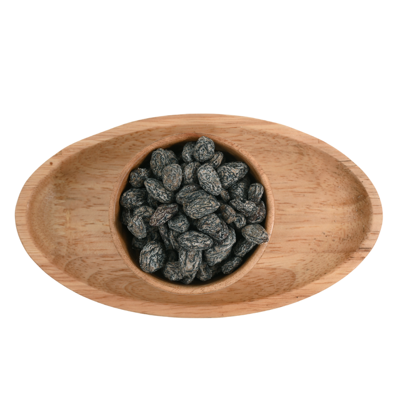 Raisins Khatta Meetha treated with a blend of spices and lemon juice, resulting in a perfect balance of sweetness and tartness.