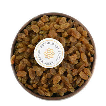 Premium Round Raisins or Kismis in Wooden Bowl – Fresh Juicy Dry Fruit Packed with Energy and Antioxidants