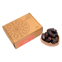 Safawi Dates Taste is smooth can be a great snack due to their high nutritional value. By incorporating them in your daily diet