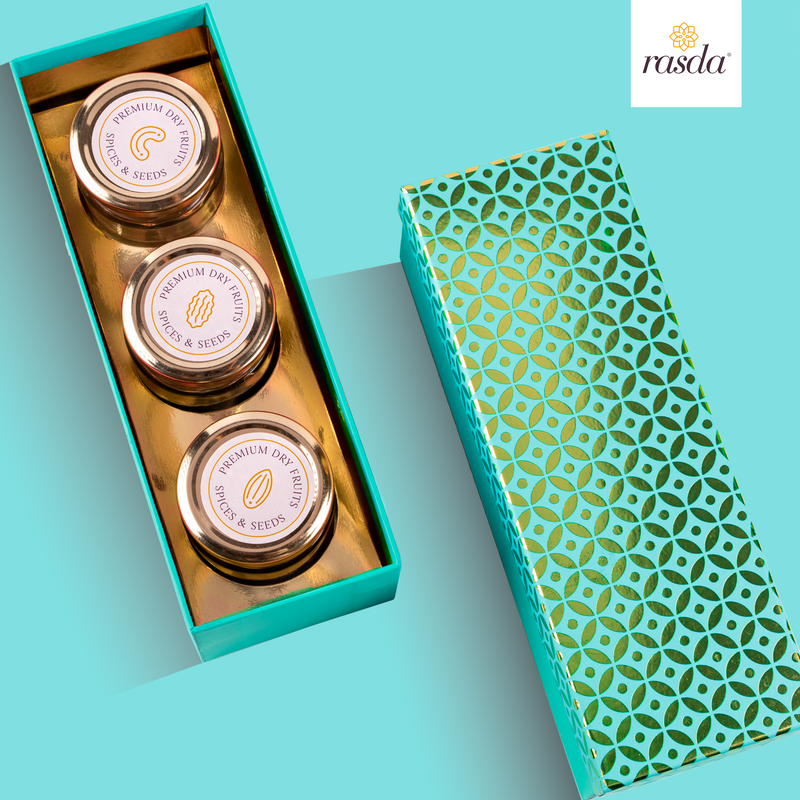 Rajastha gift box each glass jar contains a generous 100g portion of Almonds, Cashew Nuts, and Raisins, ensuring a balanced and indulgent experience.